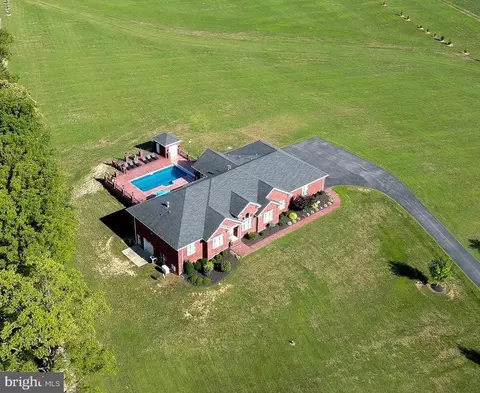 998 Cushwa Rd, Martinsburg, WV 25403