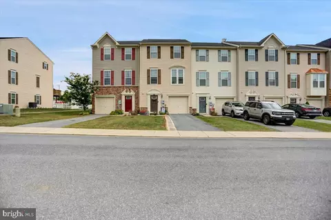 59 Gauley River Path, Falling Waters, WV 25419