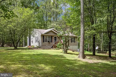 51 Excalibur Dr, Hedgesville, WV 25427