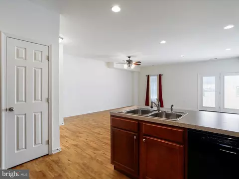 40 Cavendish Way, Falling Waters, WV 25419 photo 12