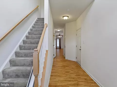 40 Cavendish Way, Falling Waters, WV 25419 photo 4
