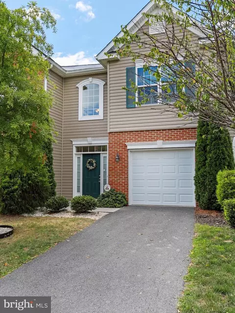 40 Cavendish Way, Falling Waters, WV 25419 photo 3