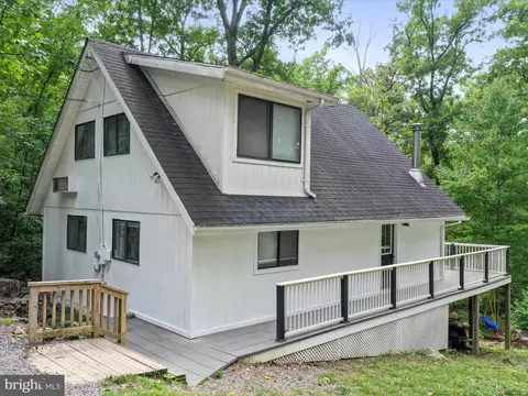 992 Nancy Jack Rd, Gerrardstown, WV 25420