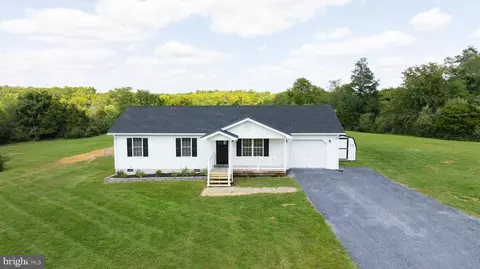 258 Hilda Dr, Bunker Hill, WV 25413