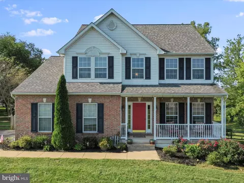 201 Victoria Dr, Martinsburg, WV 25403