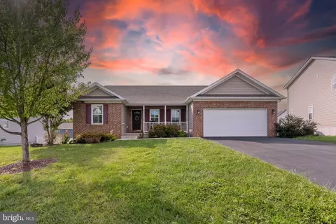25 Reprisal Rd, Inwood, WV 25428