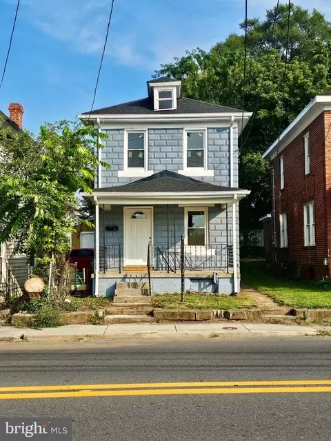 614 Winchester Ave, Martinsburg, WV 25401