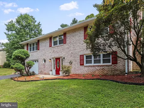 84 Spaniel Rd, Martinsburg, WV 25404