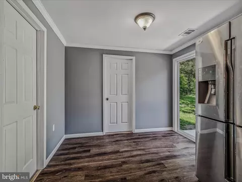 Entry Way - 122 Vision Ln, Falling Waters, WV 25419 photo 1 of 2