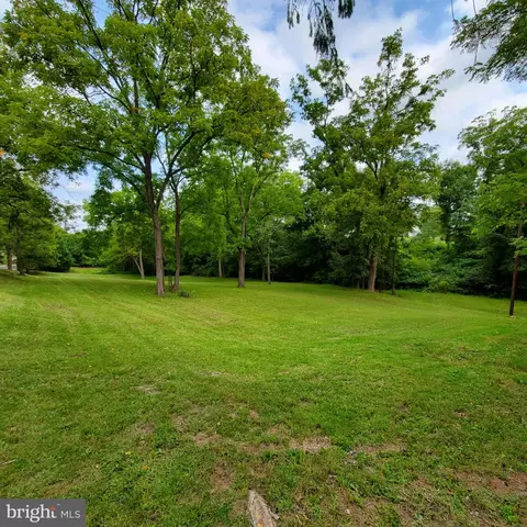 4774 Butts Mill Rd, Hedgesville, WV 25427
