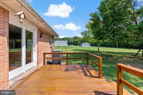 432 Regency Dr, Falling Waters, WV 25419 photo 14