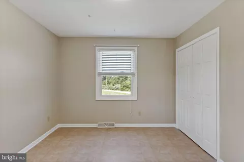 432 Regency Dr, Falling Waters, WV 25419 photo 29