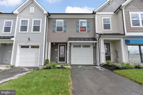 20 Spool Rd, Inwood, WV 25428