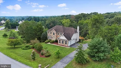 154 Triumphant Way, Falling Waters, WV 25419