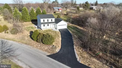 708 Caledonia Dr, Martinsburg, WV 25405