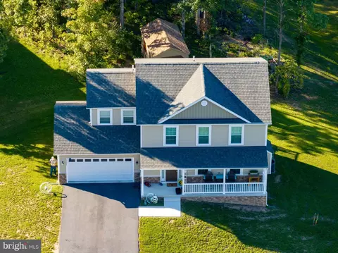 777 Basin Dr, Inwood, WV 25428