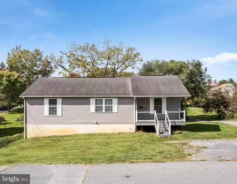 912 Third St, Martinsburg, WV 25404