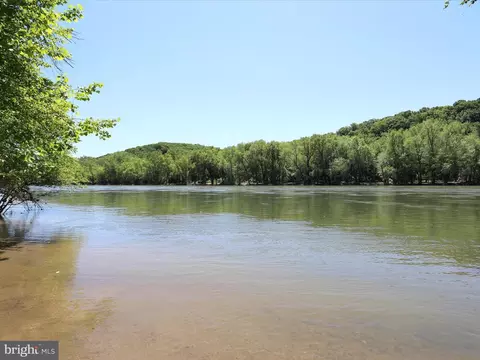 View/Area - 53 Savage Ct, Falling Waters, WV 25419 photo 4 of 4