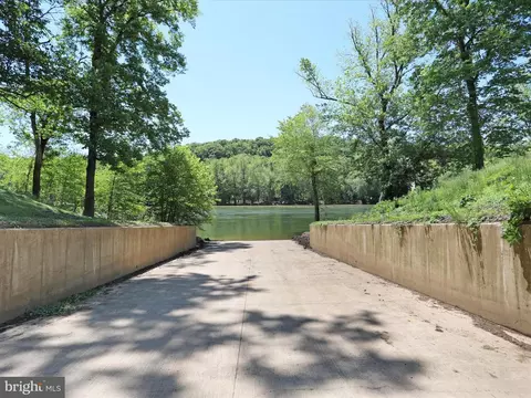 Exterior - 53 Savage Ct, Falling Waters, WV 25419 photo 17 of 17