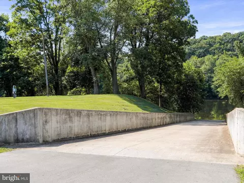 Exterior - 53 Savage Ct, Falling Waters, WV 25419 photo 12 of 17