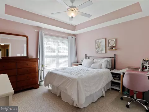 Bedroom - 53 Savage Ct, Falling Waters, WV 25419 photo 8 of 10