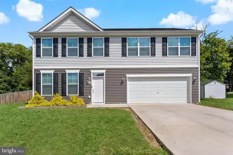 220 Minister Dr, Martinsburg, WV 25404