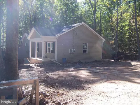 159 Glastonbury Ln, Hedgesville, WV 25427