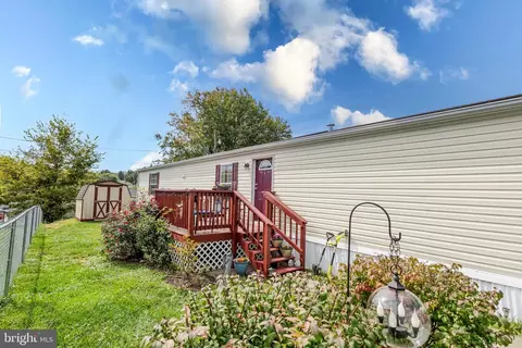 32 Dodson Ln, Martinsburg, WV 25405