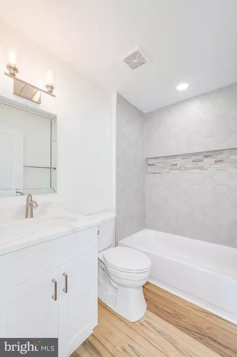 Bath - 41 Muse St, Falling Waters, WV 25419 photo 2 of 2