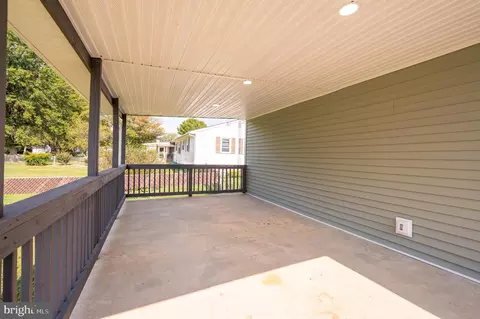Exterior - 41 Muse St, Falling Waters, WV 25419 photo 8 of 10