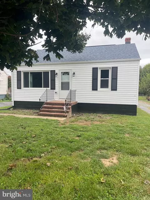 3161 Winchester Ave, Martinsburg, WV 25405