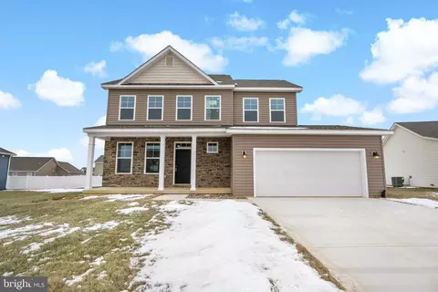 61 Santiago Cir, Martinsburg, WV 25403