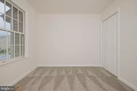 Bedroom - 251 Morningside Dr, Falling Waters, WV 25419 photo 4 of 5