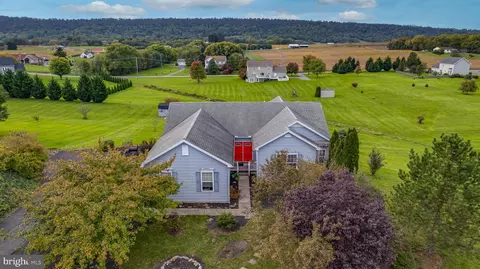 363 Confederate Dr, Martinsburg, WV 25403