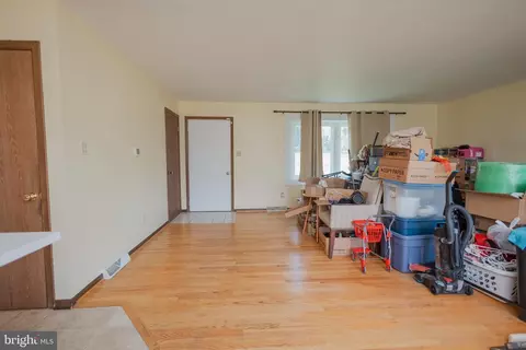 736 Loop Rd, Gerrardstown, WV 25420 photo 6