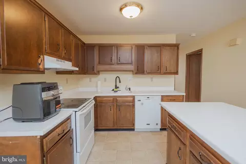 736 Loop Rd, Gerrardstown, WV 25420 photo 10
