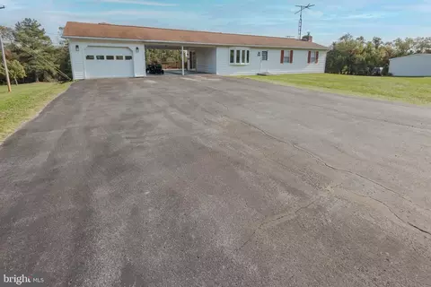 736 Loop Rd, Gerrardstown, WV 25420 photo 5