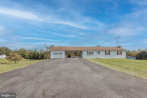 736 Loop Rd, Gerrardstown, WV 25420 photo 3