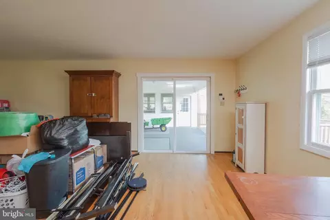 736 Loop Rd, Gerrardstown, WV 25420 photo 9