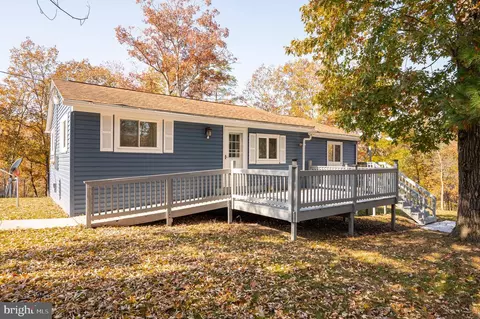 129 Shirley Ln, Hedgesville, WV 25427