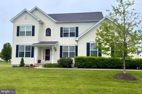 Exterior - 31 Durham Ct, Falling Waters, WV 25419 photo 2 of 8