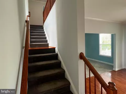 Entry Way - 31 Durham Ct, Falling Waters, WV 25419 photo 5 of 8