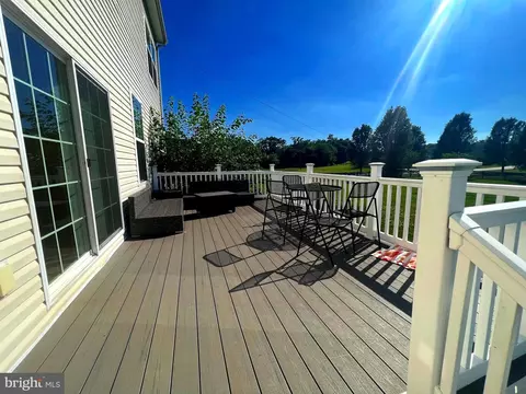 Exterior - 31 Durham Ct, Falling Waters, WV 25419 photo 5 of 8