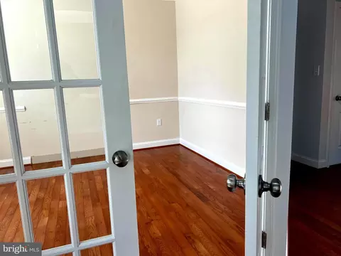 Entry Way - 31 Durham Ct, Falling Waters, WV 25419 photo 2 of 8