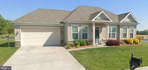 191 Liverpool Ln, Martinsburg, WV 25405