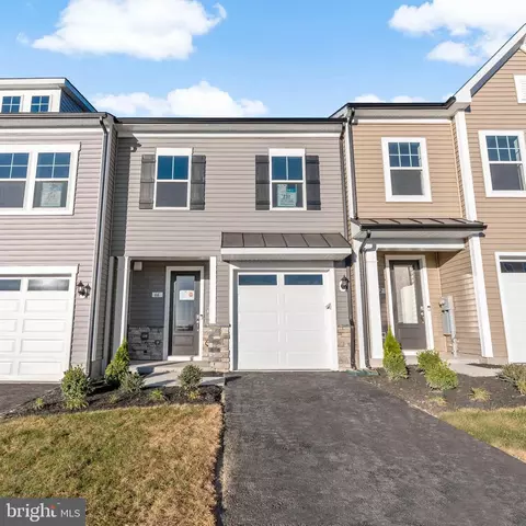 66 Spool Rd, Inwood, WV 25428