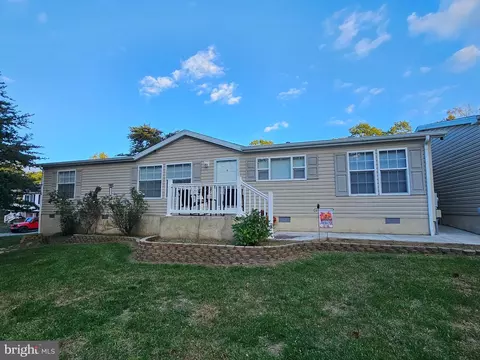 63 Winfrey Ln, Hedgesville, WV 25427