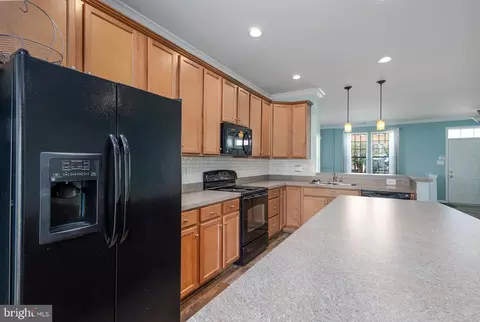 39 Streamside Pl, Falling Waters, WV 25419 photo 8