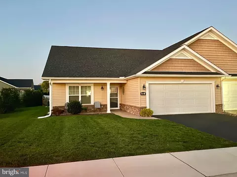 114 Saffron Ter, Falling Waters, WV 25419 photo 5