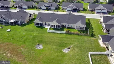 114 Saffron Ter, Falling Waters, WV 25419 photo 3